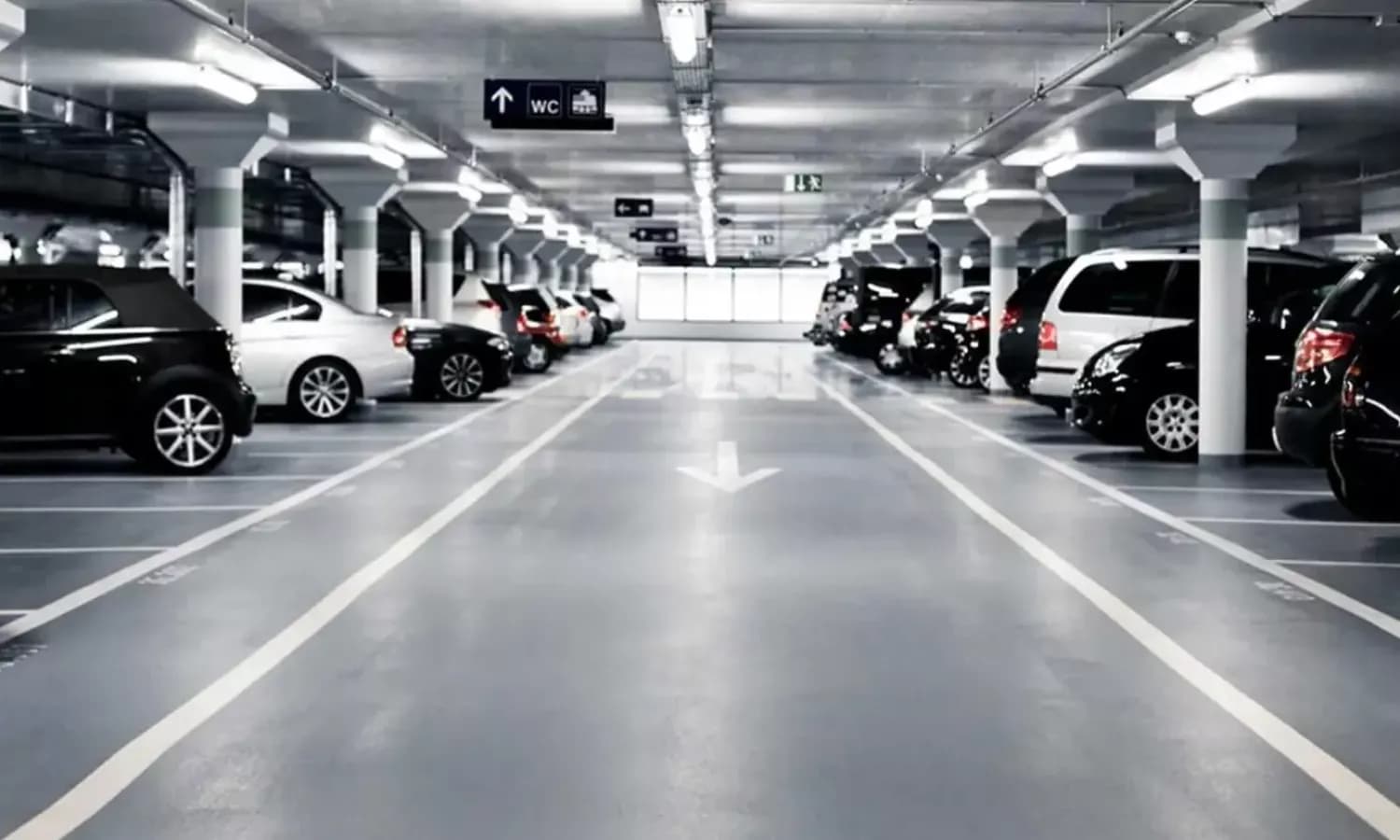 Spacious Parking